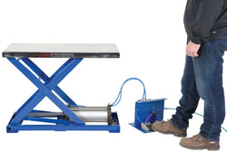 Table élévatrice à ciseaux pneumatique, capacité de 200 lb